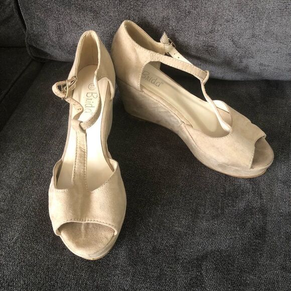 brida Size 37 Nude Suede Platform Sandals - Picture 2 of 5